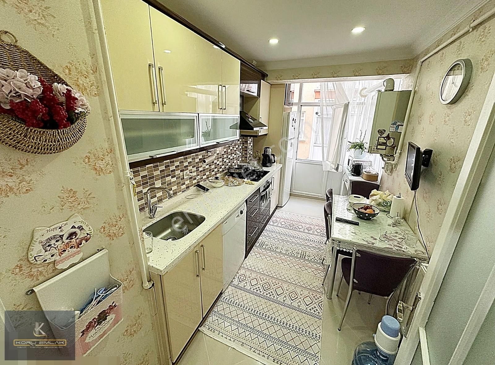 Aşağı Eğlence'de Full Yapılı Katta 3+1 Masrafsız Daire