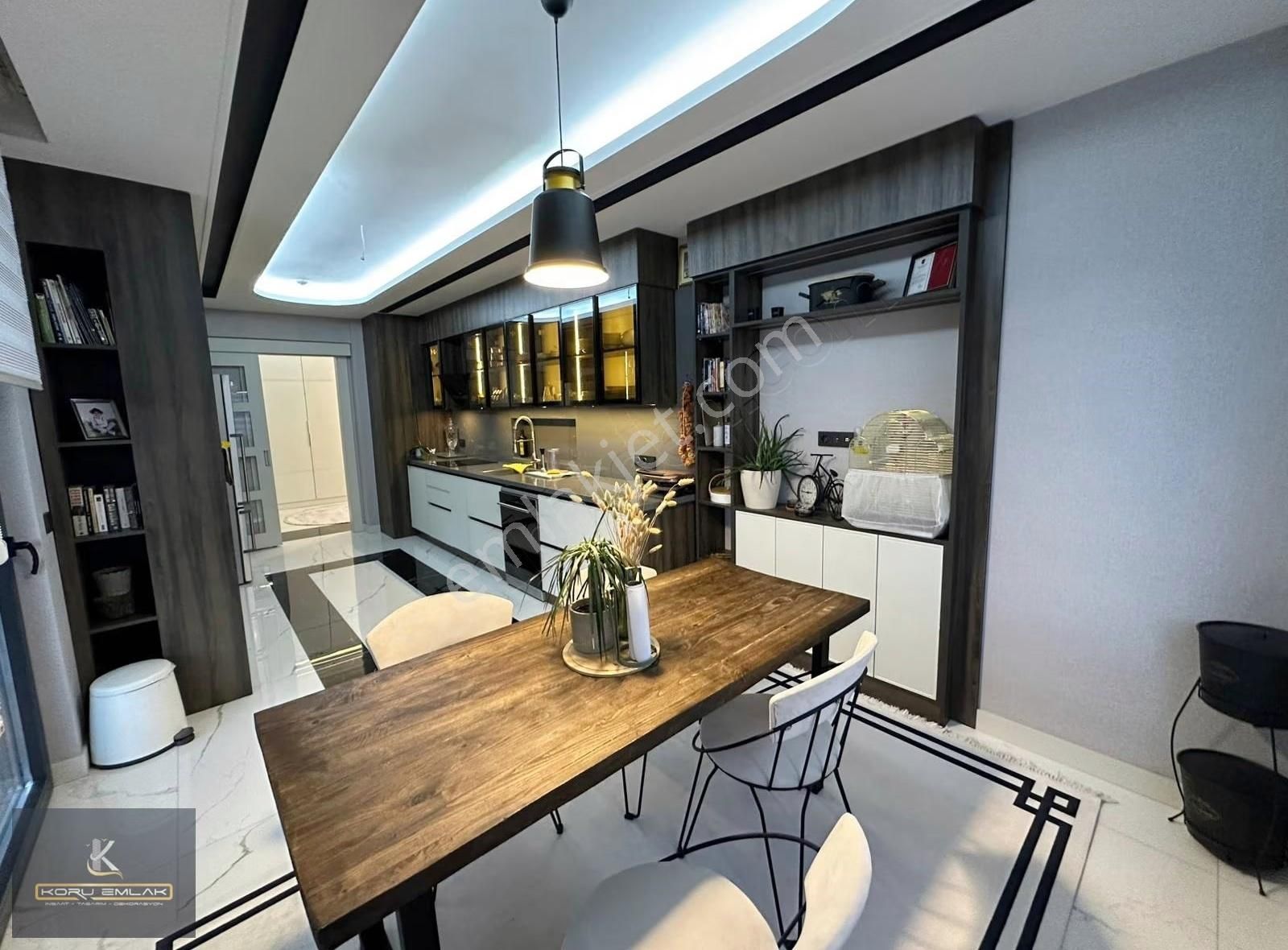 Ovacık'ta 7-24 Güvenlikli Ultra Lüks Prestijli Sitede 4+1 Daire