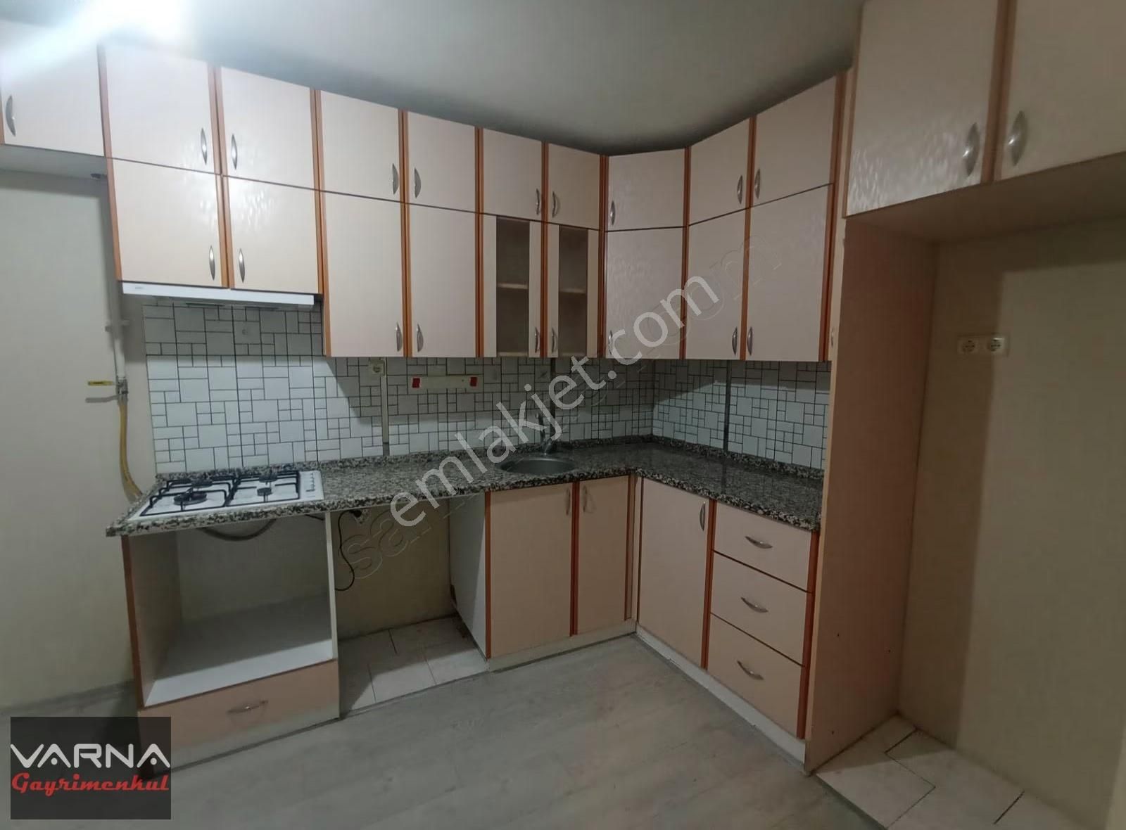 Gaziemir Sarnıç 2+1 Amerikan Mutfak Doğalgazlı