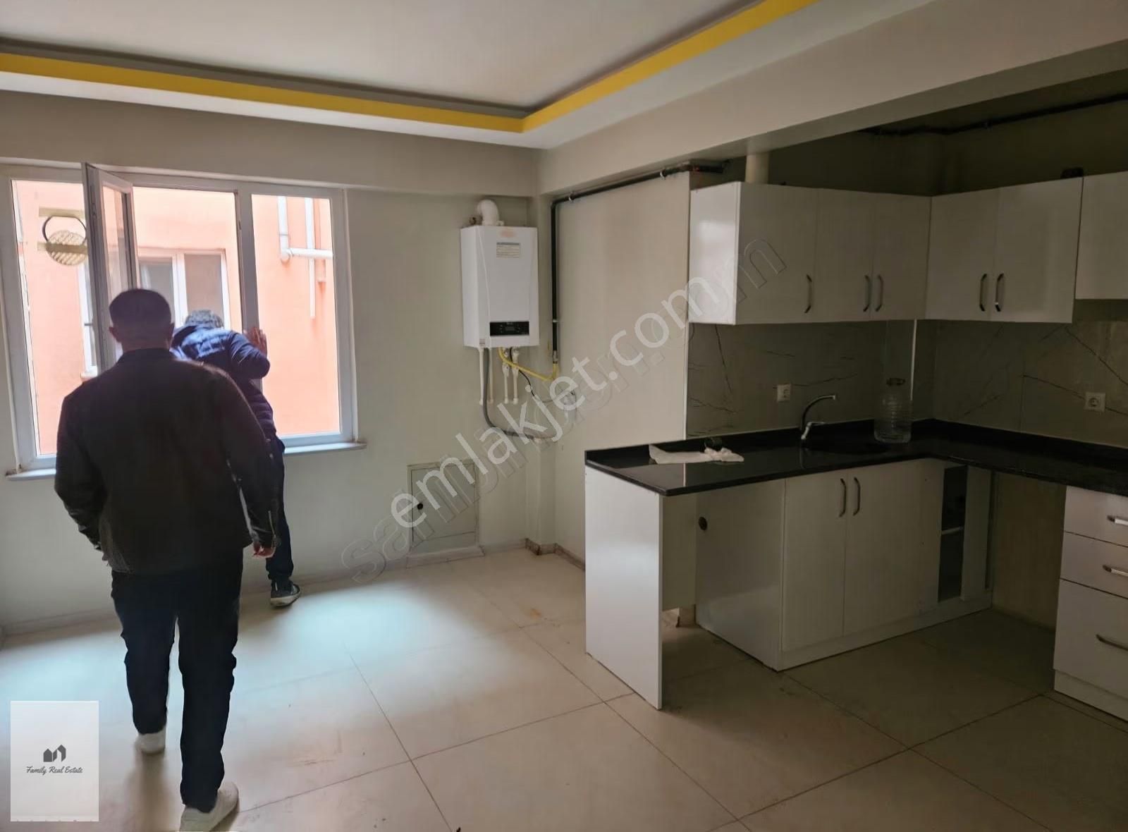 Akhisar Mahallesinde Bekara Uygun Kiralık Daire