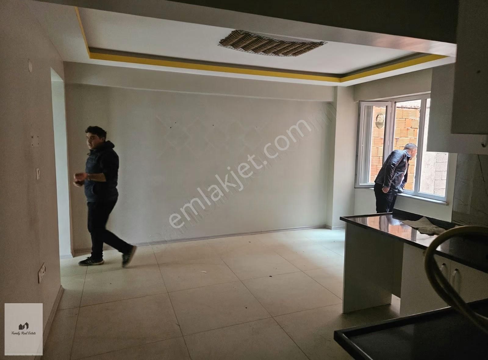 Akhisar Mahallesinde Bekara Uygun Kiralık Daire - Görsel 2