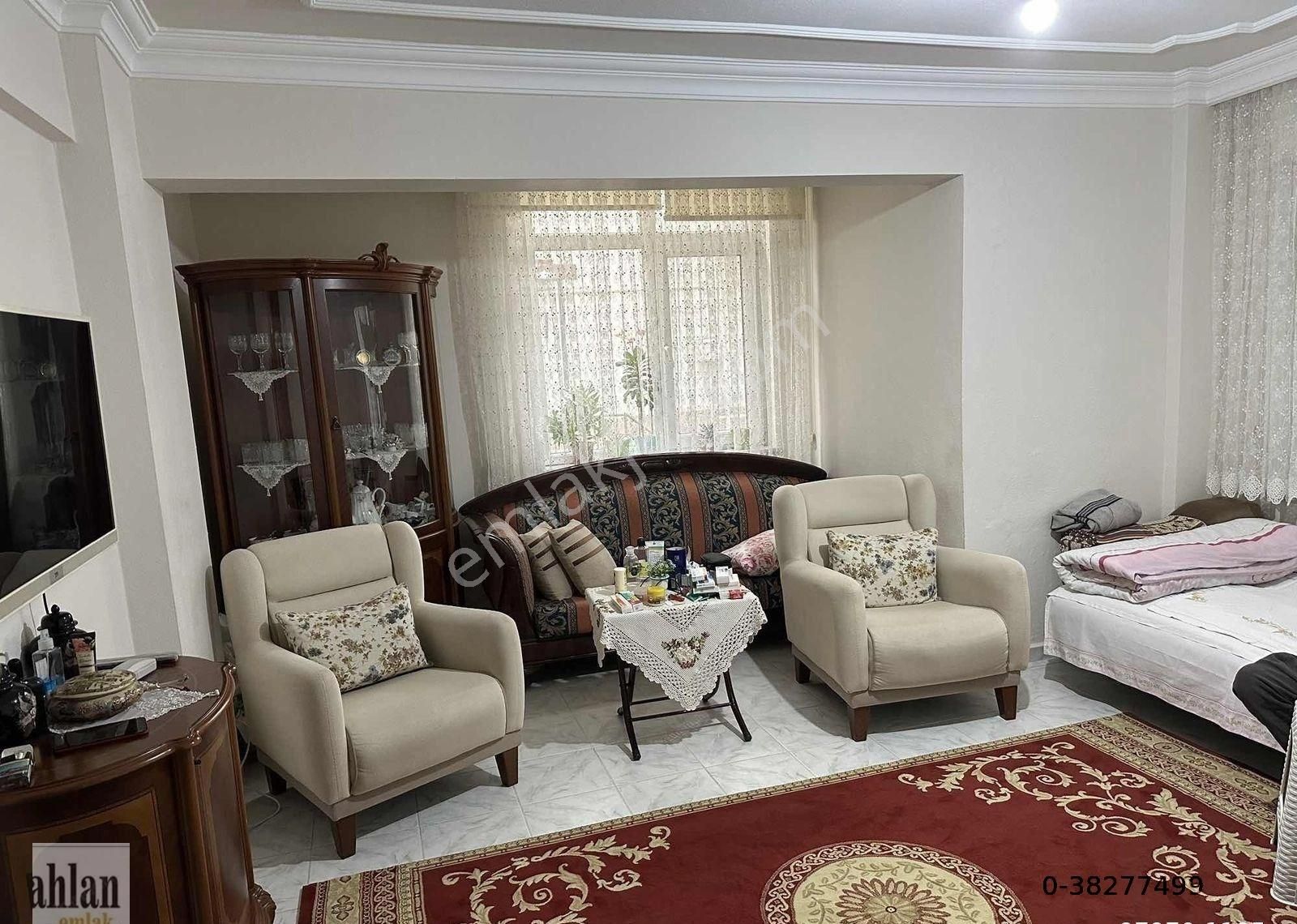 Şahlan Emlaktan Satılık Kurtuluş Mahallesinde Daıre