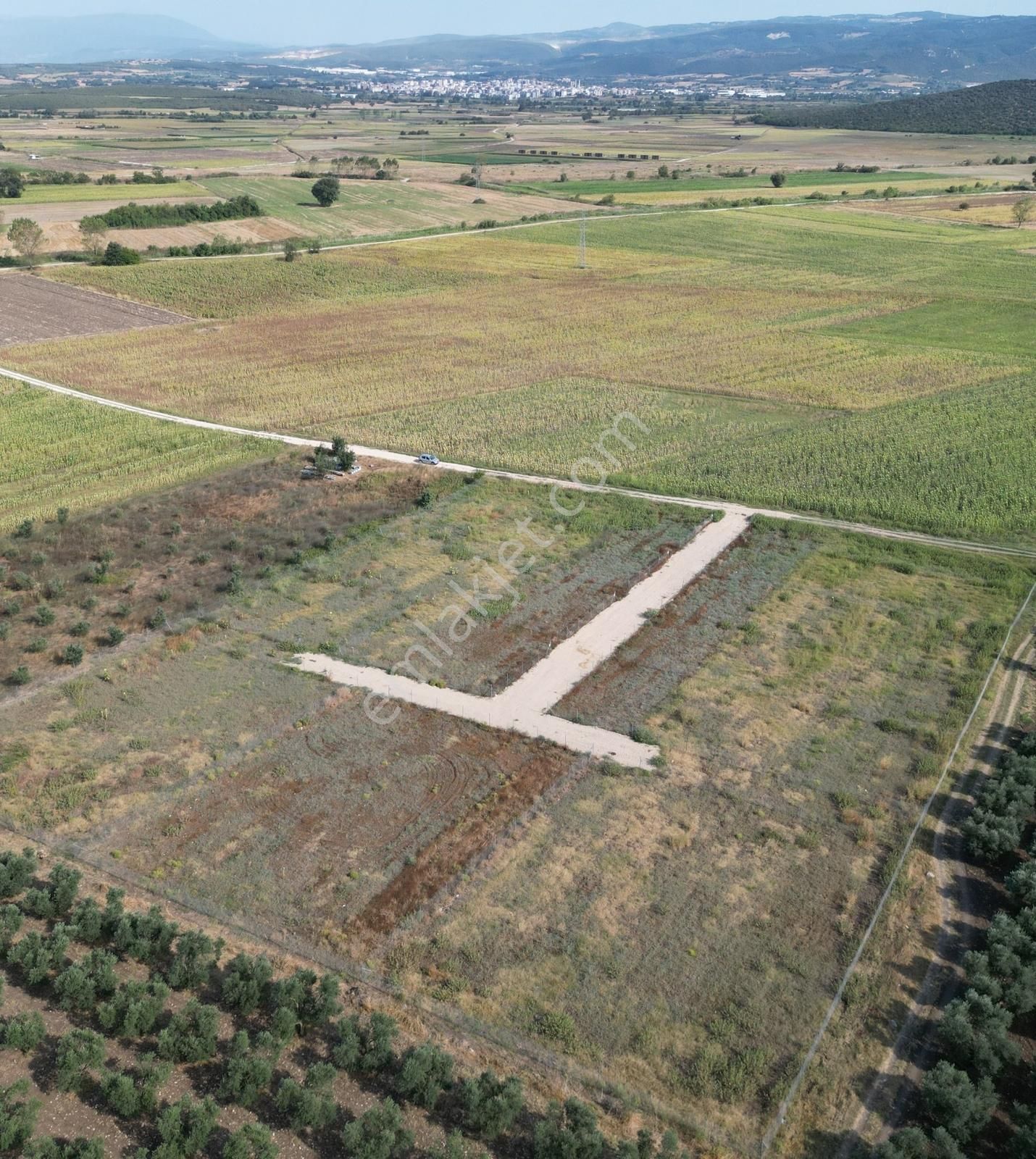 Nilüfer Çatalağıl'da Göl Manzaralı Hisseli 1100m²arazi [6] - Görsel 11