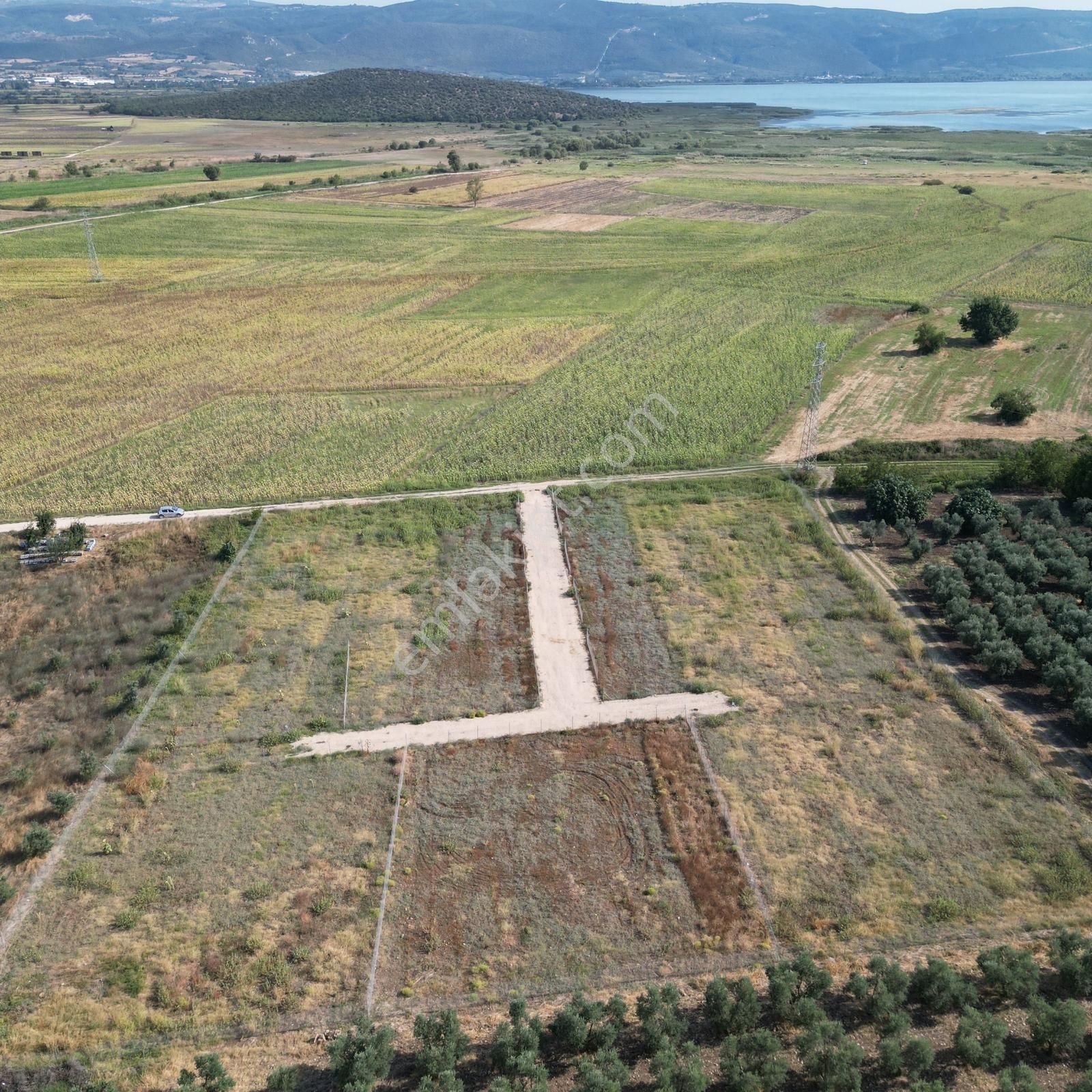 Nilüfer Çatalağıl'da Göl Manzaralı Hisseli 1100m²arazi [6] - Görsel 7