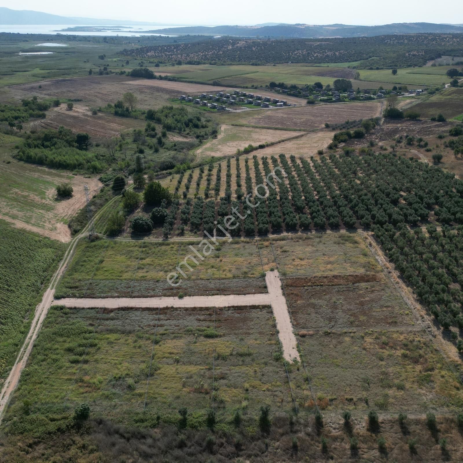 Nilüfer Çatalağıl'da Göl Manzaralı Hisseli 1100m²arazi [6] - Görsel 12