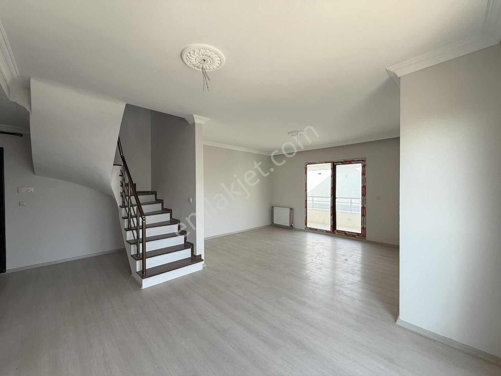 Civanoğlu Ndan Nilüfer Akçalar'da Kat Mülkiyetli 3+1 Dubleks - Görsel 15