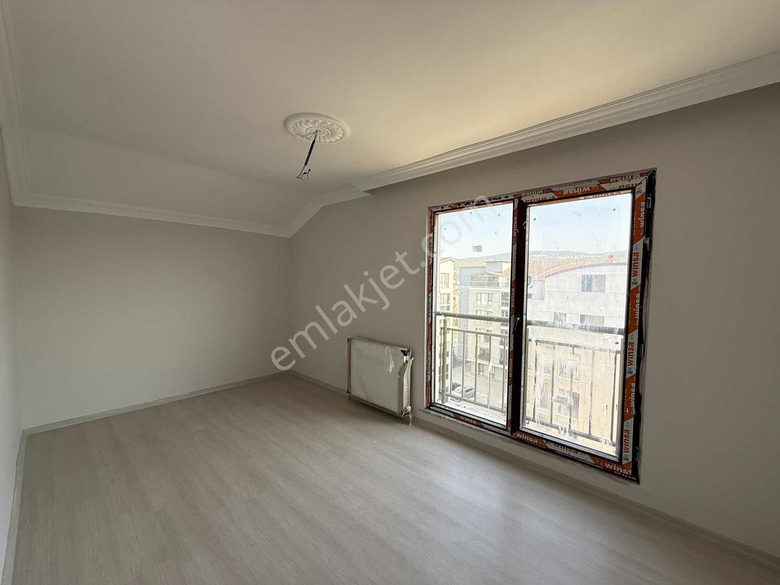 Civanoğlu Ndan Nilüfer Akçalar'da Kat Mülkiyetli 3+1 Dubleks - Görsel 3