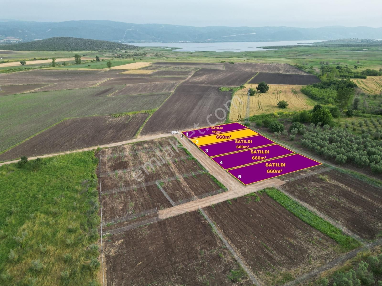 Civanoğlundan Nilüfer Çatalağılda Göl Manzaralı Araziler[2]