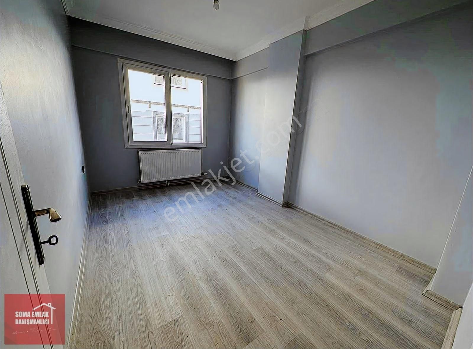 Soma Emlak* Satılık Sıfır 2+1 Önü Açık Kullanışlı Daire !
