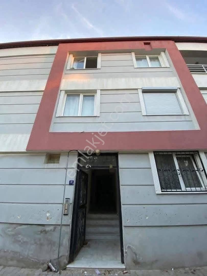 Aydın Nazilli Sümer Mahallesi'nde Fırsat Yatırımlık Arakat Daire