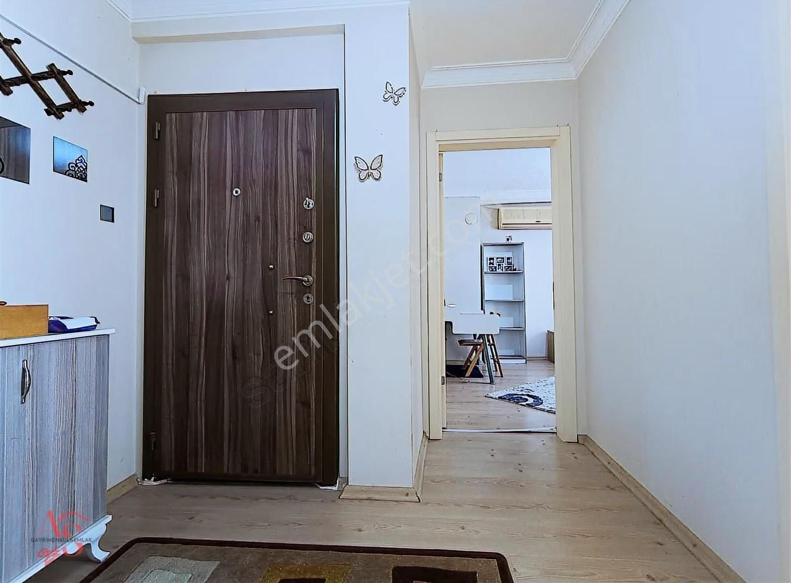 Adatepe Mahallesinde Eşyalı Geniş Mutfaklı Arakat Kiralık - Görsel 2