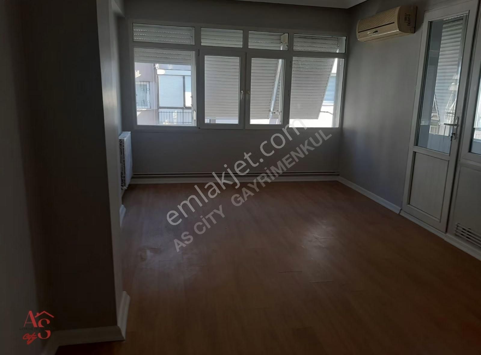 Güzelyalı Düz Ayak,caddeye Yürüme Mesafesi Arakat Daire