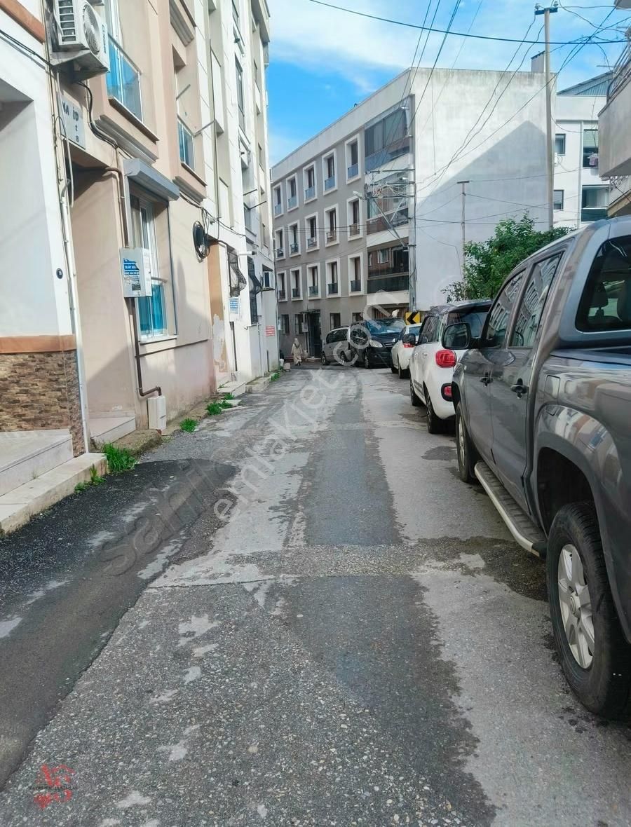 Bozyaka Cadde Yakını Arakat Asansörlü Genç Bina - Görsel 21