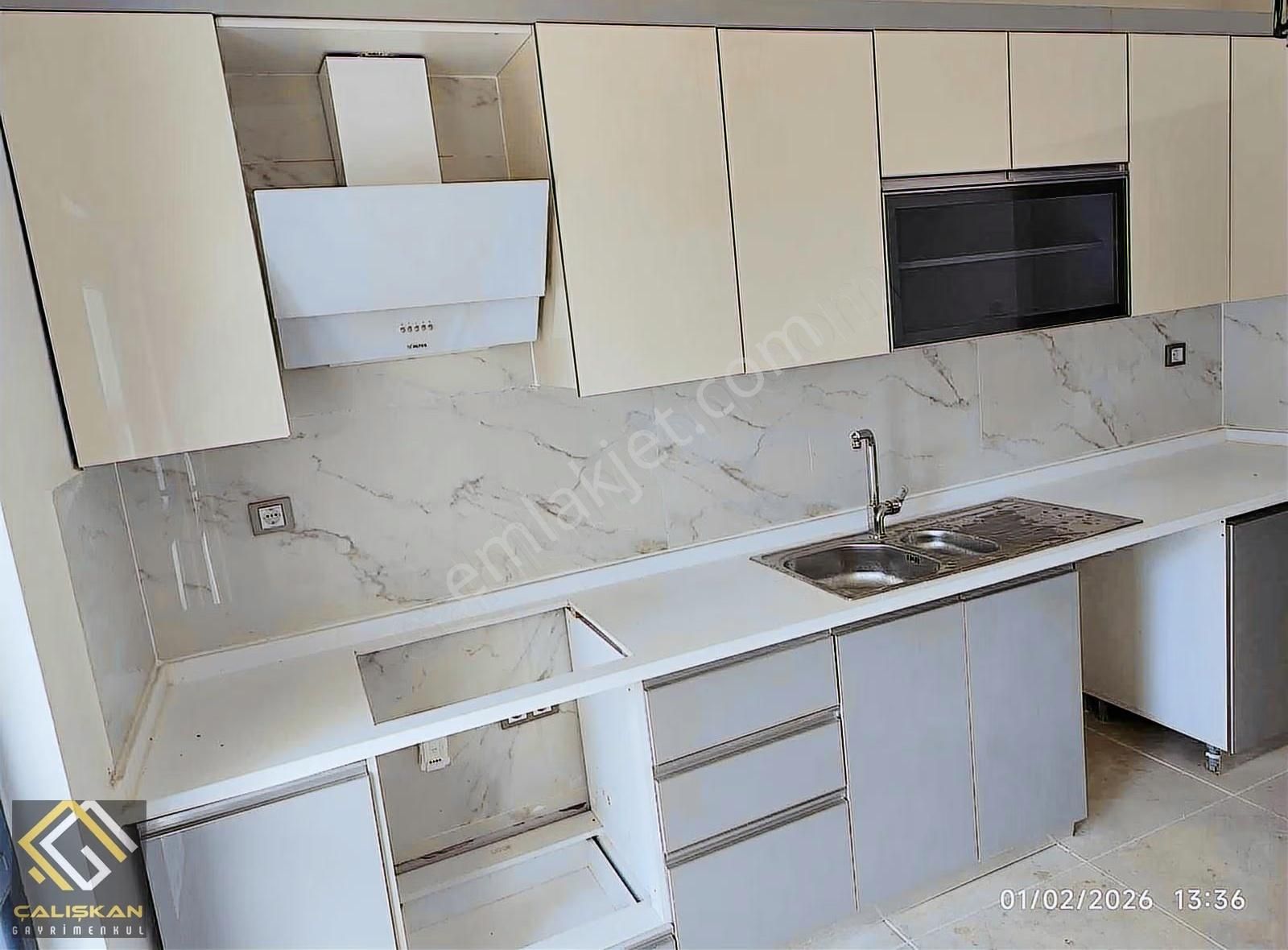 Sıfır/arakat/kaloriferli/asansörlü/dolaplı Temiz 2+1 - Görsel 10