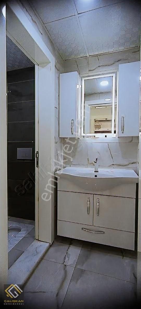 Kaymakamlığa Yürüme Mesafesinde Yerden Isıtmalı Lüks 2+1 Daire