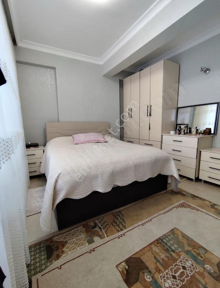 Karaköprü Fuar Alanı Yakınında 3+1 170m2 Ara Kat Daire