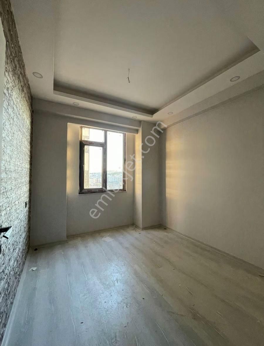 Mehmetçik Mah Satılık Lüks 3+1 140m2 Ara Kat Daireler