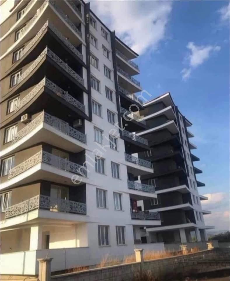 Nazilli - Sümer Mah. Havuzlu Site İçinde 1+1 🔥🔥