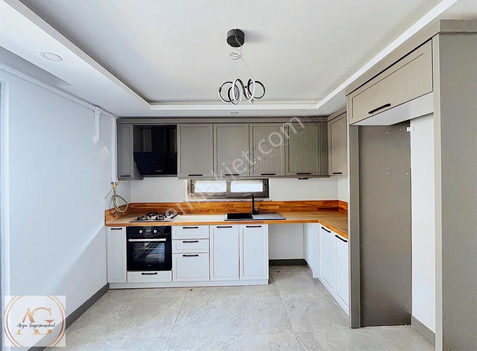 Altınkum Merkezde Şık Tasarımlı 4+1 Dubleks Daire (denize Yakın)