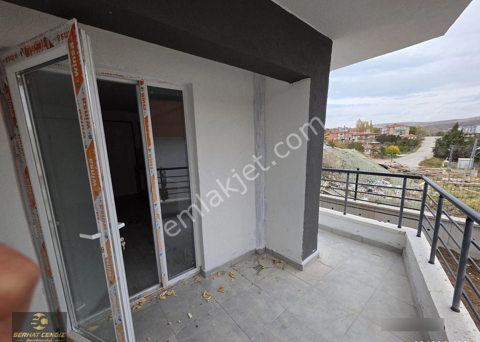 Yakacık'ta Tapu Masrafsız Yerden Isıtmalı Sıfır 3+1 Daire - Görsel 5