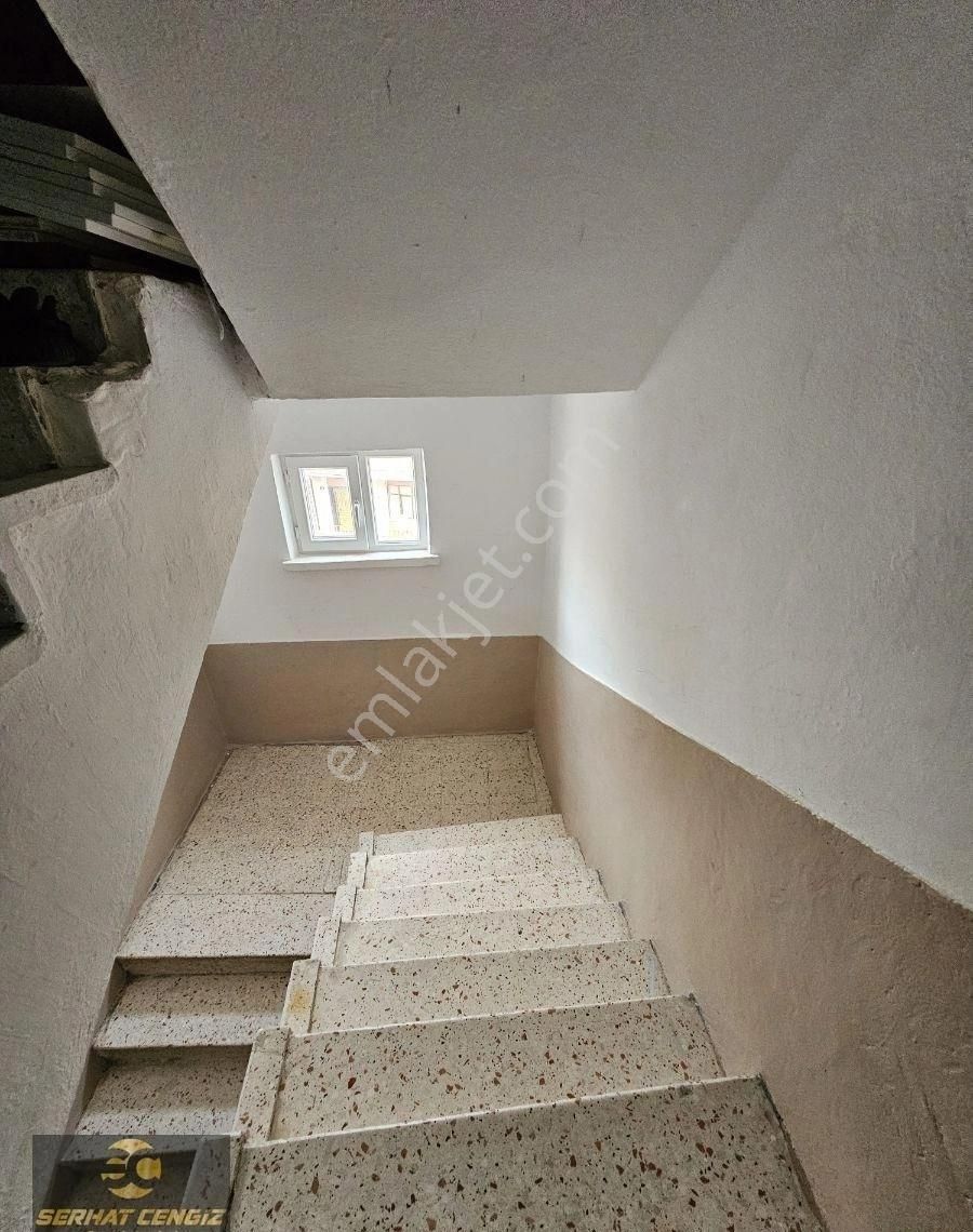 Serhat Cengiz Den Yakacık'ta Yapılı Satılık Daire - Görsel 2