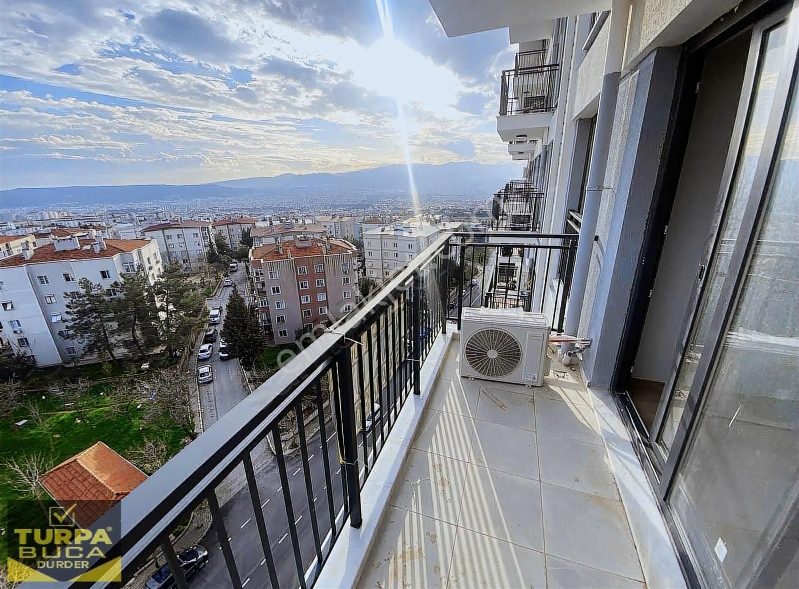 Turpa'dan Havuzlu Güvenlikli Site Dasif'te Güney Cephe Manzaralı - Görsel 35