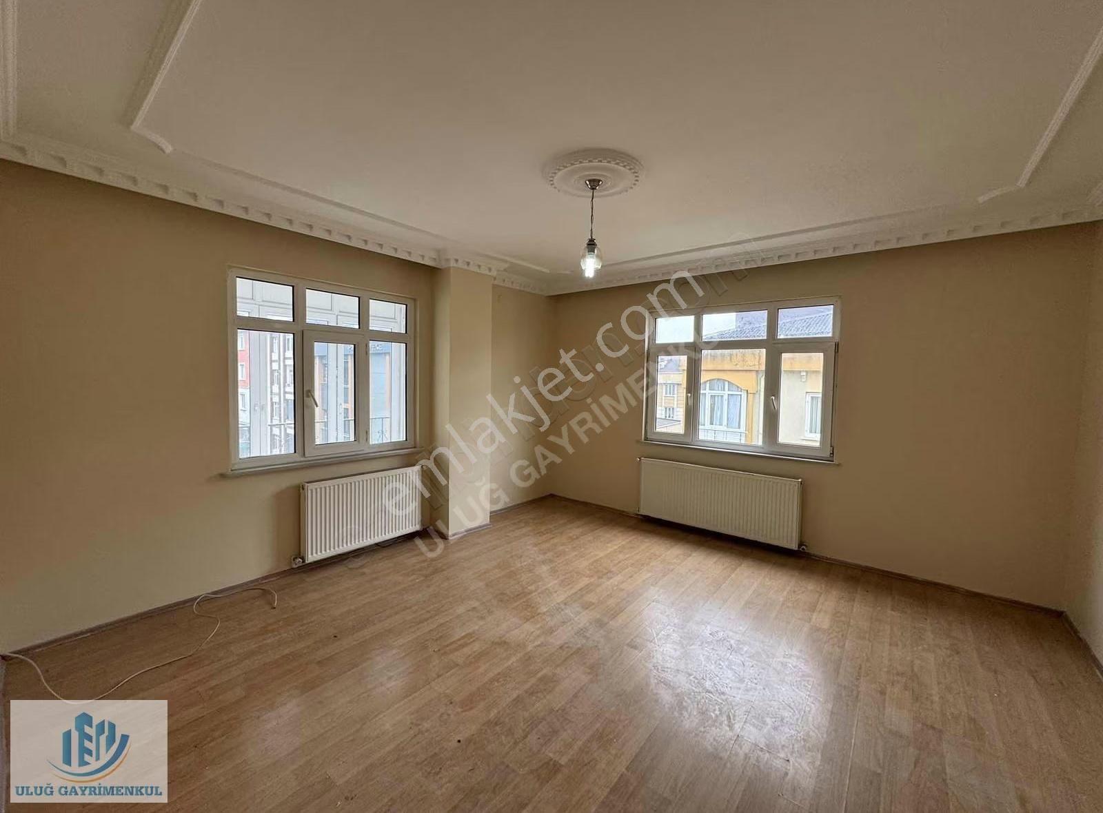 Arnavutköy Merkez'de Satılık 3+1 Daire
