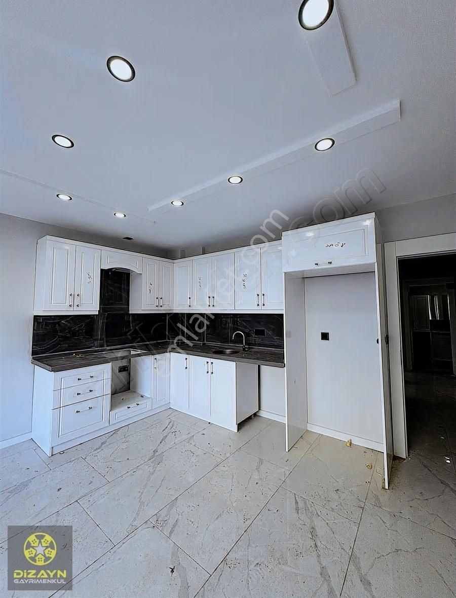 Davutlar Pazar Yerine Yakın Sıfır Bina 2+1 Asansörlü Ön Cephe - Görsel 2