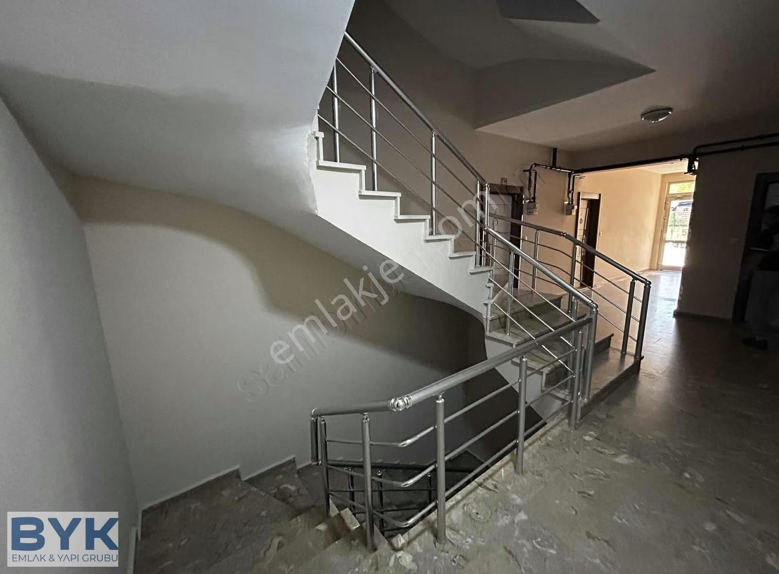 Byk' Dan! En İyi Konum! Yüksek Kira Getirisi! İskanlı! Eşyalı! - Görsel 7