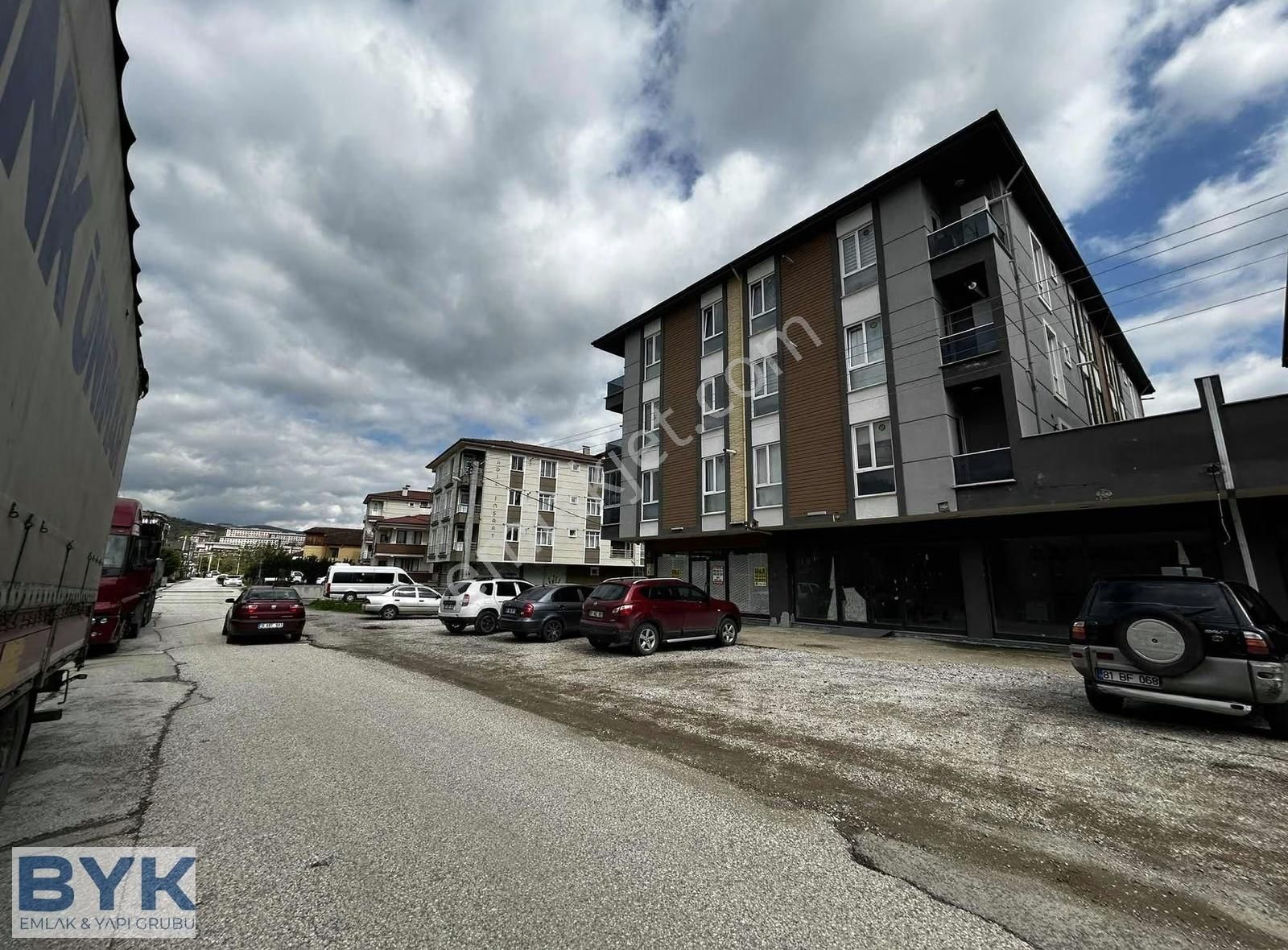 Byk' Dan! İskanlı 2+0! Eşyalı! Geniş M2! Yüksek Kira Getirisi! - Görsel 9