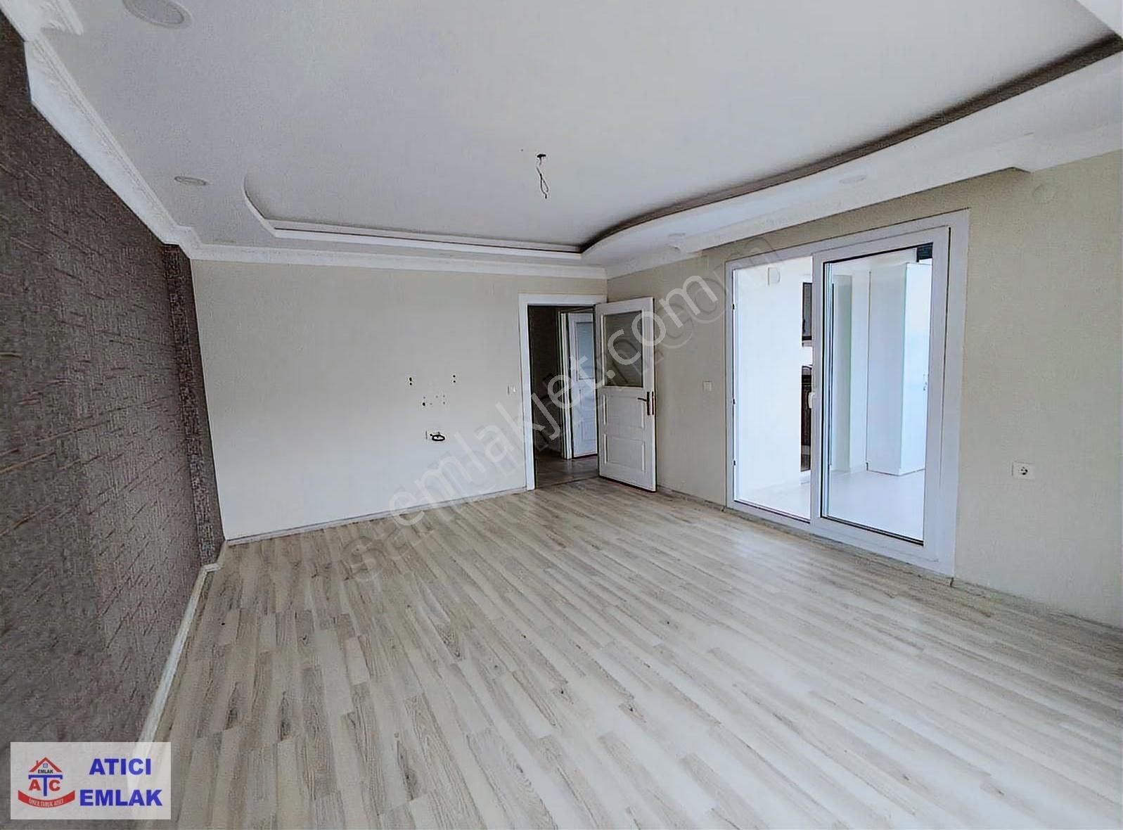 Atıcı'dan Bulvar Üzerinde Satılık Teraslı Geniş 3+1 Full Daire!!