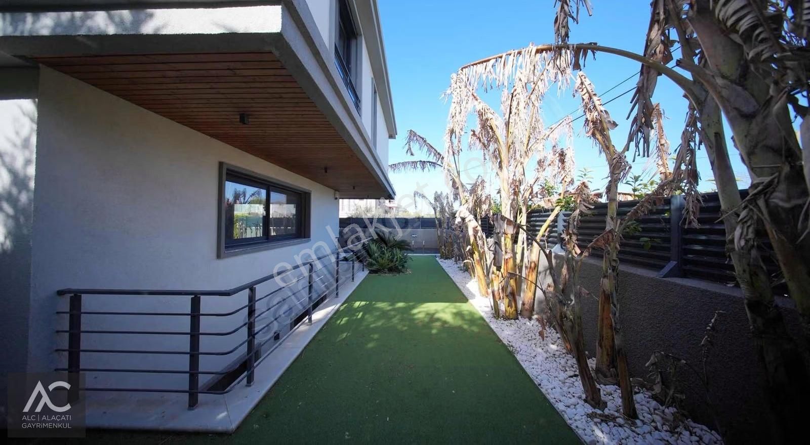 Alc 'den Alaçatı Müstakil Satılık Lüks Villa - Görsel 4