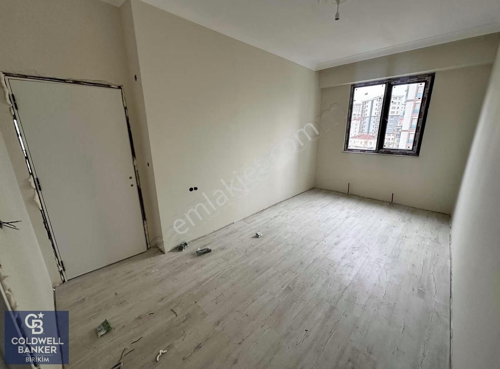 Tuzla Aydınlı'da Merkezi Konumda Oturuma Hazır 3+1 Fırsat Daire - Görsel 10