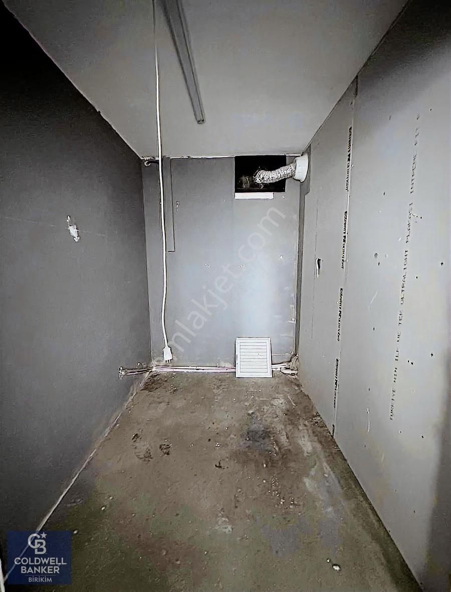 Pendik Aydınlı Yolu Caddesi'nde 100 M² Kiralık Dükkan - Görsel 10
