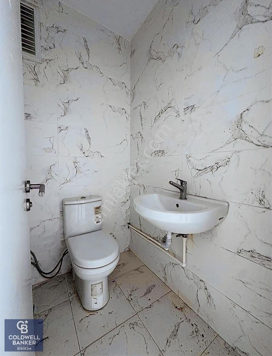 Pendik Aydınlı Yolu Caddesi'nde 100 M² Kiralık Dükkan - Görsel 17
