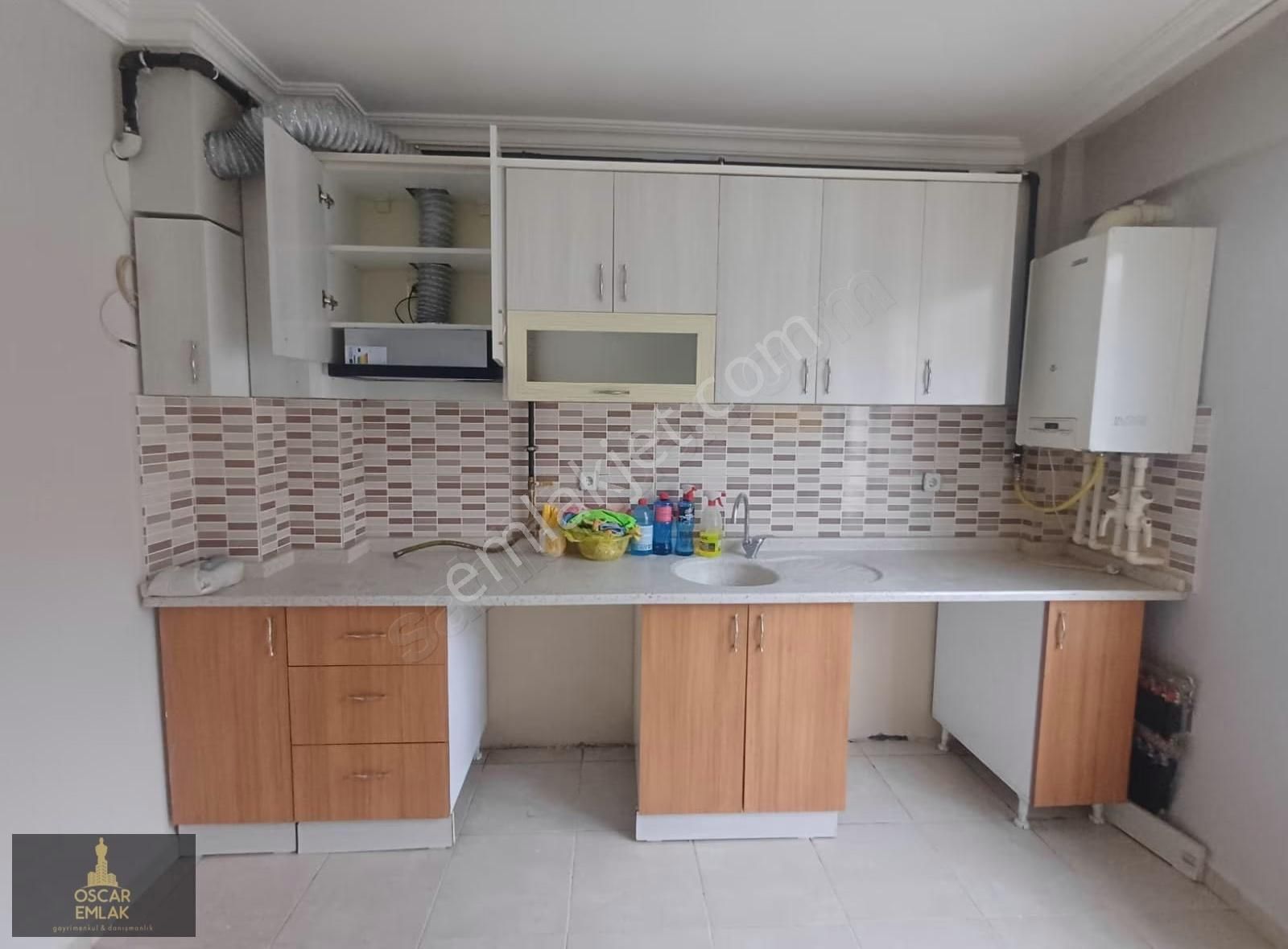 Oscar Emlak'tan Basın Şehitleri Caddesi Yakını Yeni Boyalı 2+1 - Görsel 5