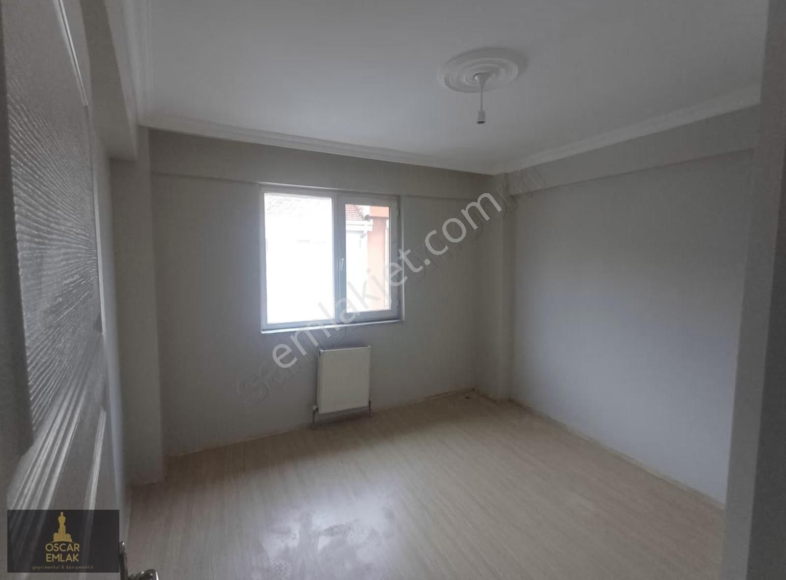 Oscar Emlak'tan Basın Şehitleri Caddesi Yakını Yeni Boyalı 2+1 - Görsel 12