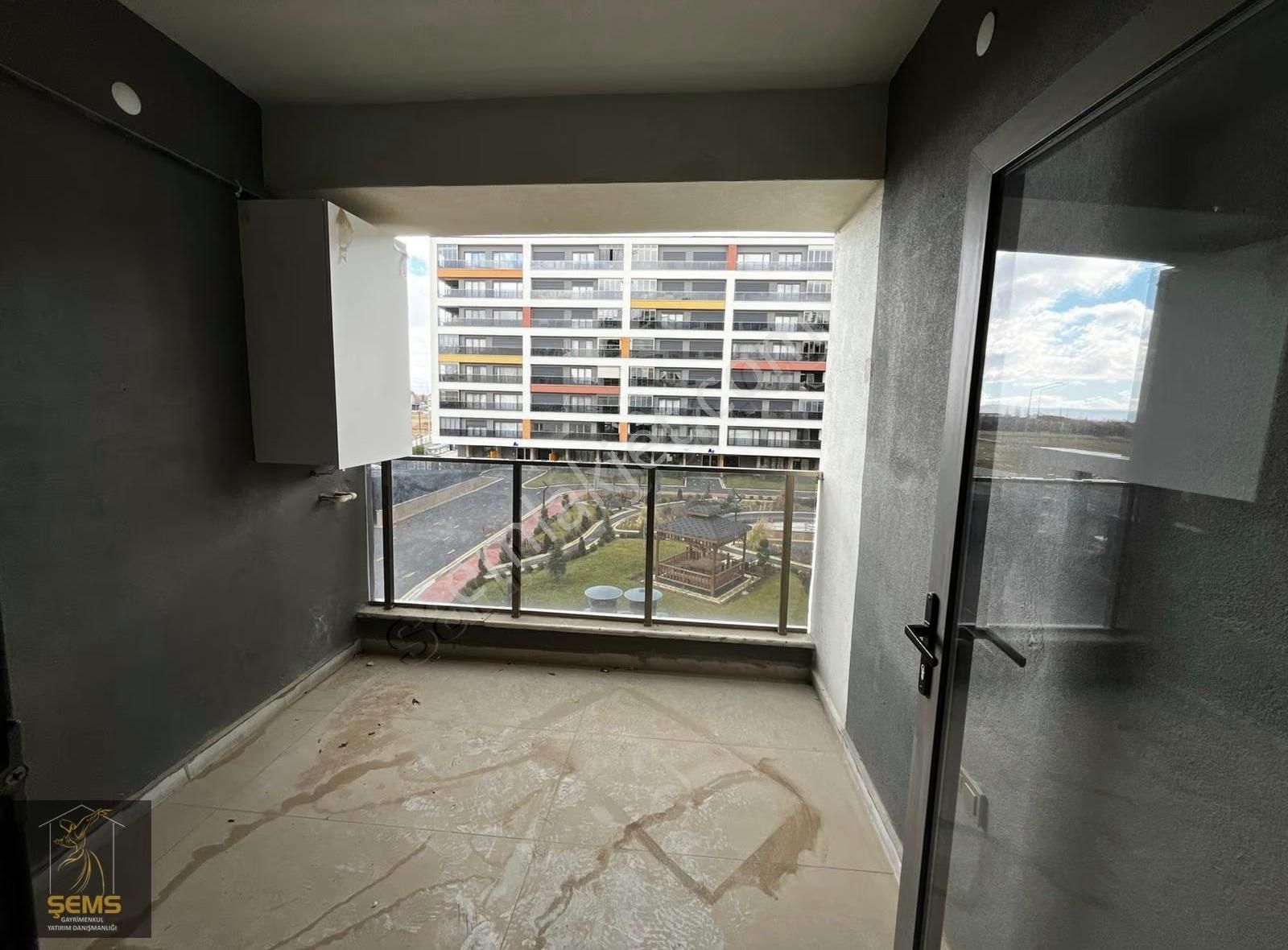 Gazze Cd'nde Eşsiz Projede Çok Geniş Ultra Lüks 3+1 Arakat Daire - Görsel 2