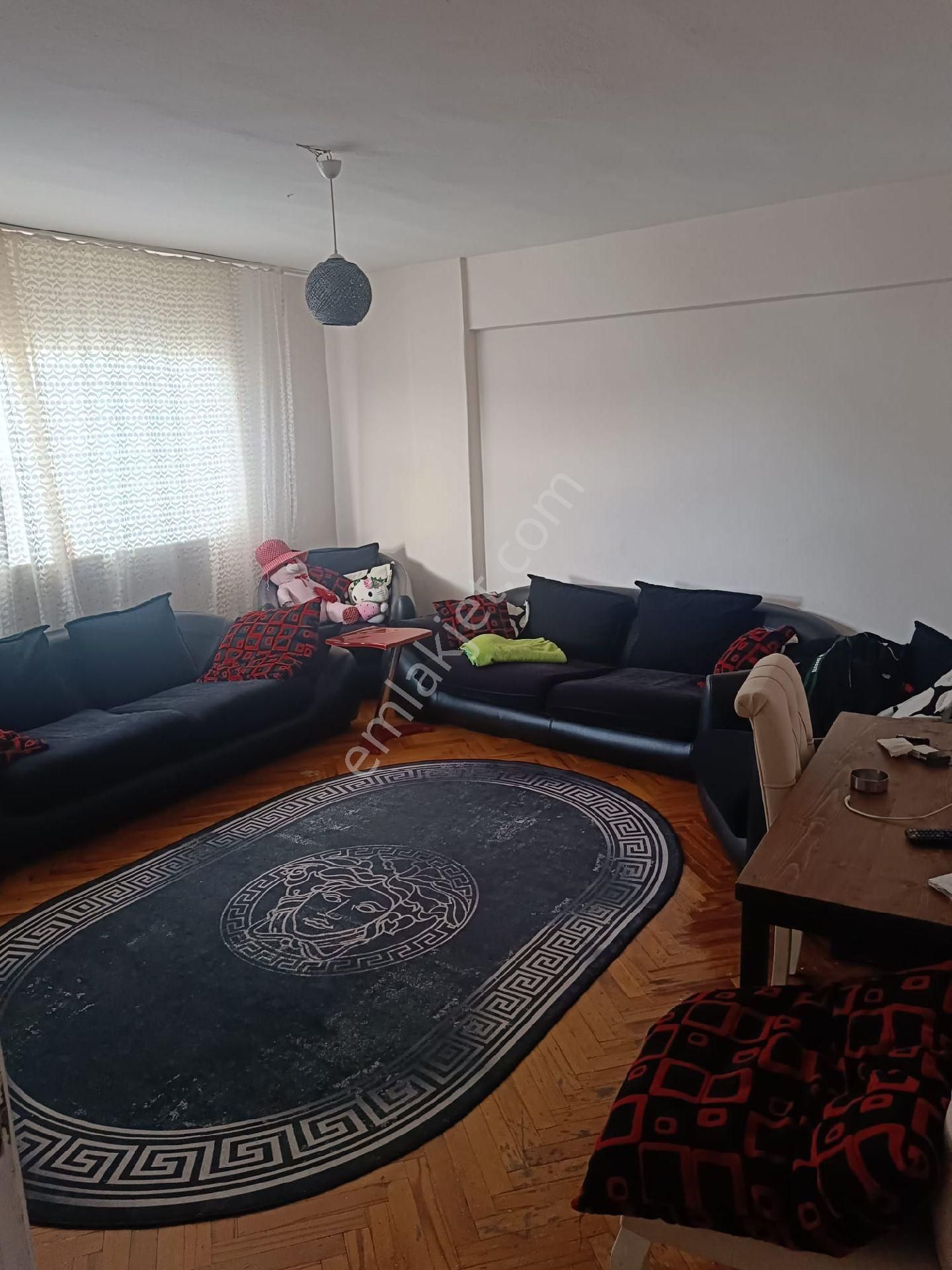 Acilll Satılık Konak Merkezde