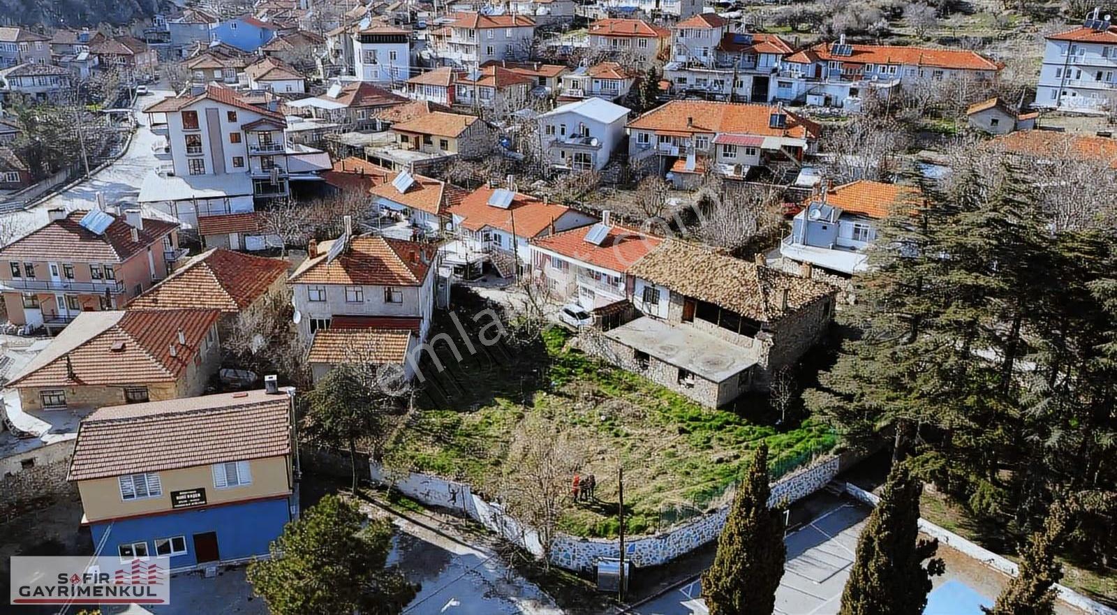 Yakaören'de Doğalgaz Elektırk Su Olan Köy İmarlı Ev Ve Arsa - Görsel 5