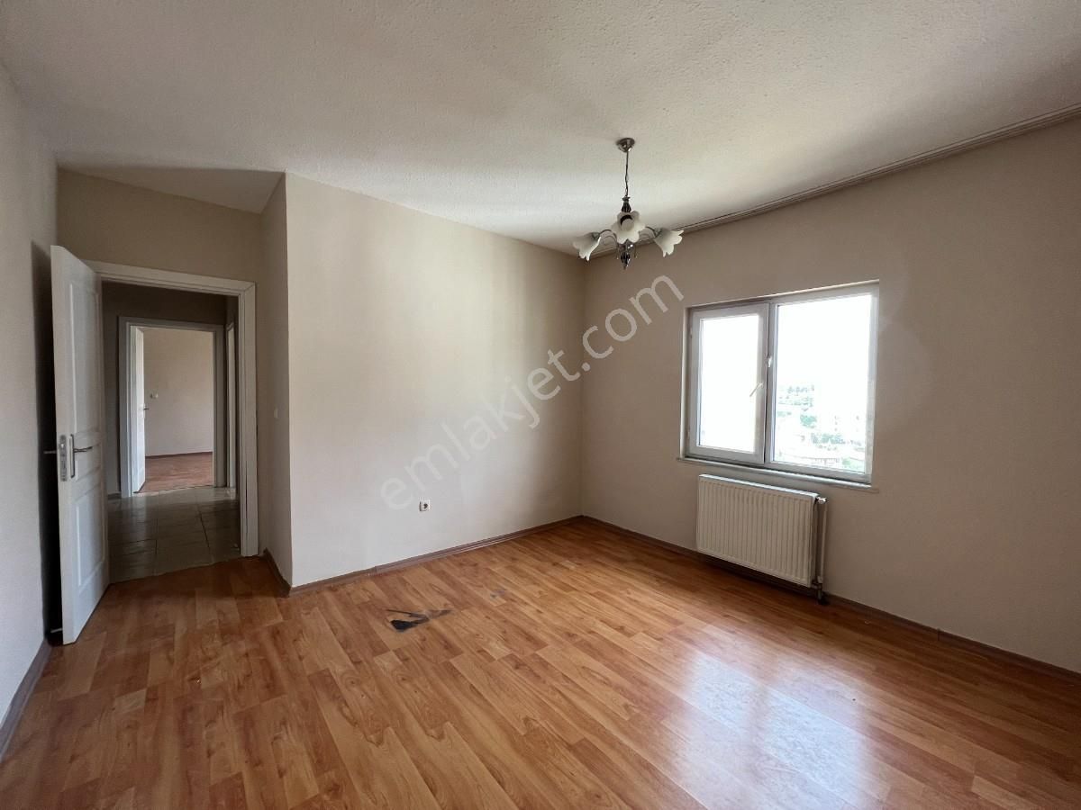 Küçükçekmece Halkalı Toki Akasya Sitesi 3+1 Satılık Daire - Görsel 8