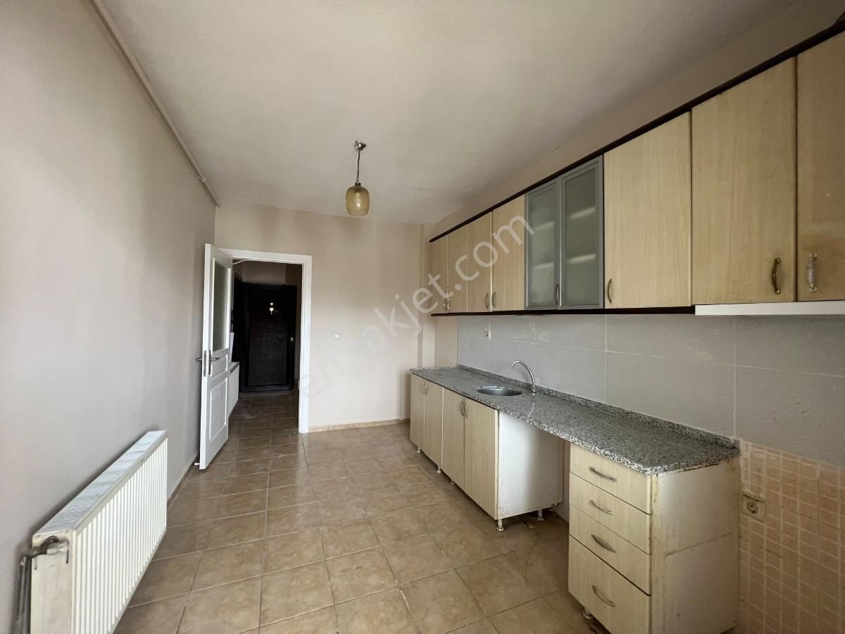 Küçükçekmece Halkalı Toki Akasya Sitesi 3+1 Satılık Daire - Görsel 13