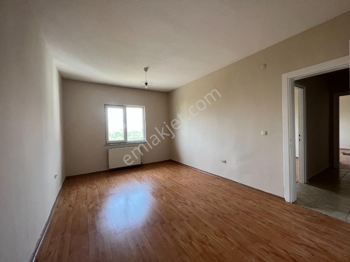 Küçükçekmece Halkalı Toki Akasya Sitesi 3+1 Satılık Daire - Görsel 3