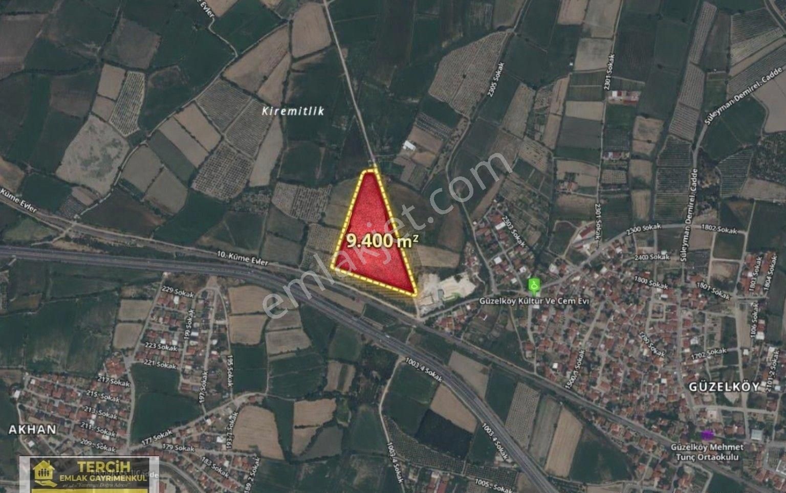 Güzelköy’ün Kalbinde, Akhan Ve Şehir Merkezine Komşu 9400 M² Yatırımlık Tarla