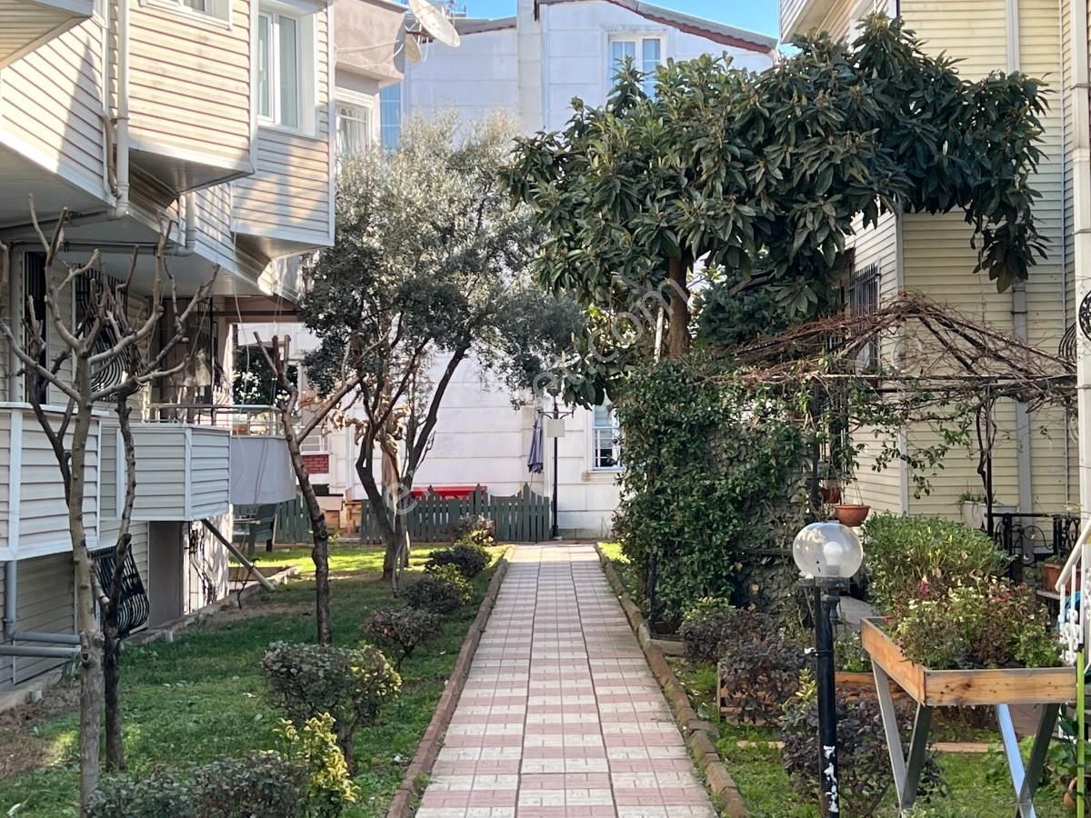 Halkalı Malimüşavirler Sitesinde 5+1 220m2 Satılık Villa - Görsel 14