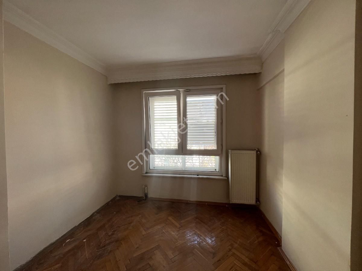 Halkalı Malimüşavirler Sitesinde 5+1 220m2 Satılık Villa - Görsel 15