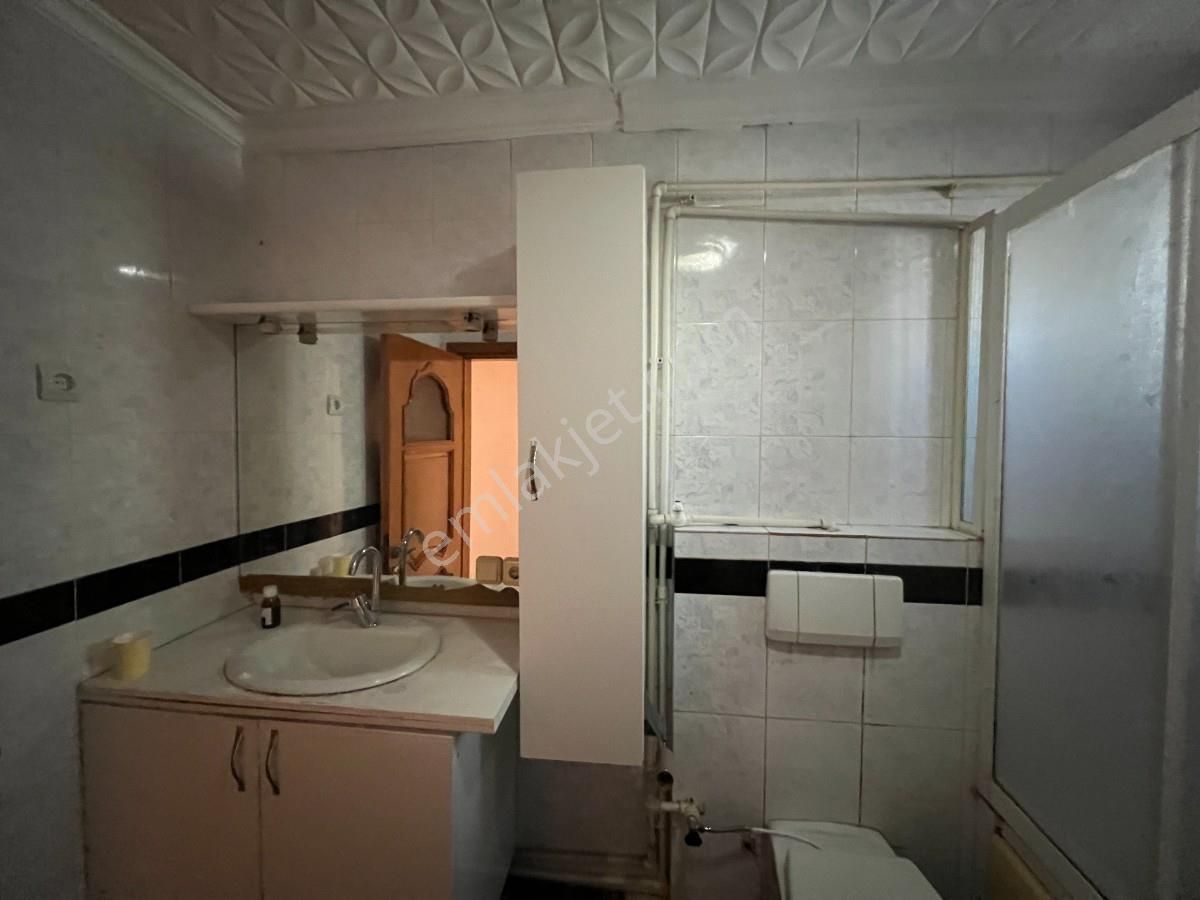 Halkalı Malimüşavirler Sitesinde 5+1 220m2 Satılık Villa - Görsel 16