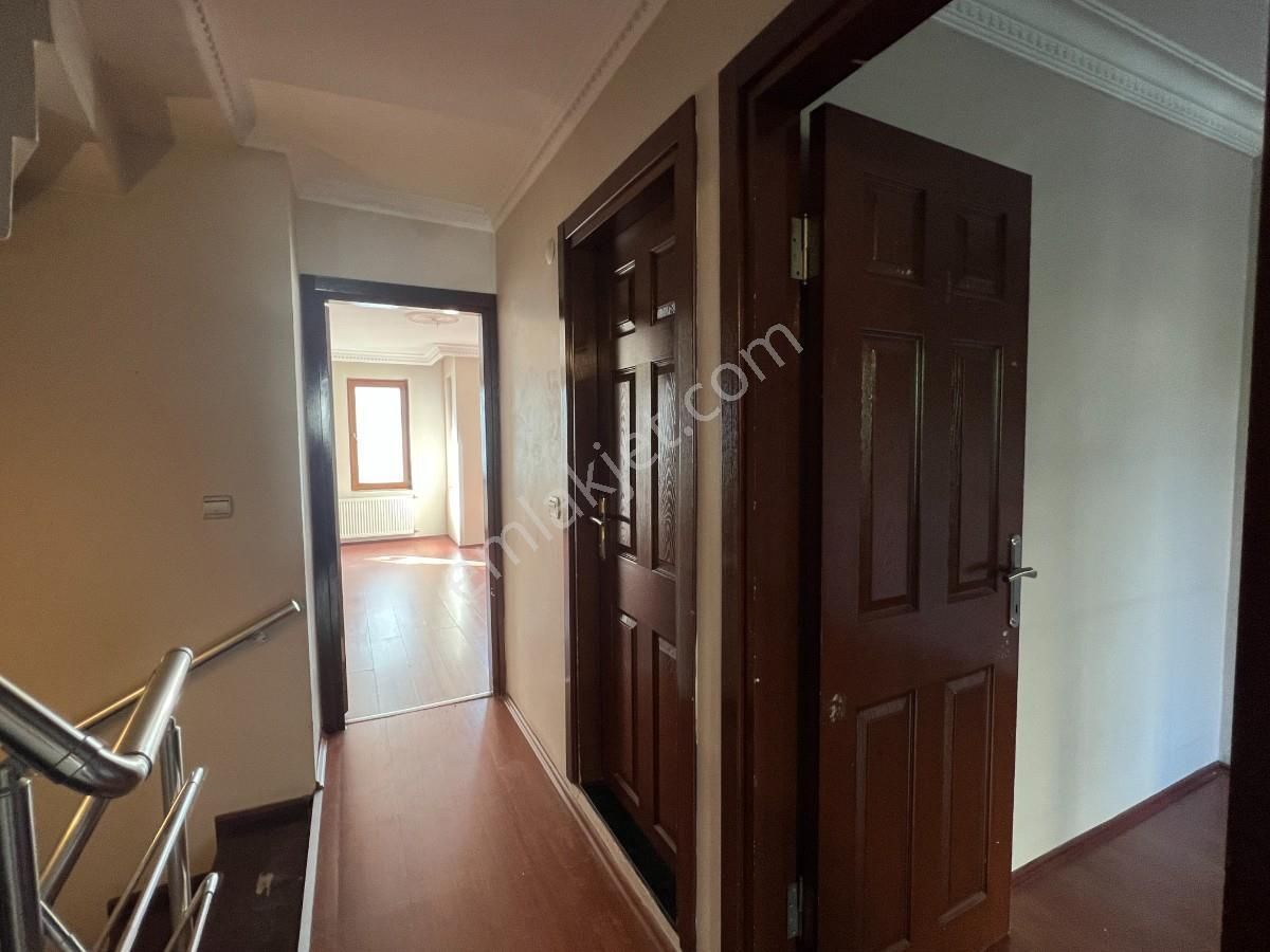 Küçükçekmece Halkalı İstasyon Mah. 4+1 Satılık Tripleks Villa - Görsel 14