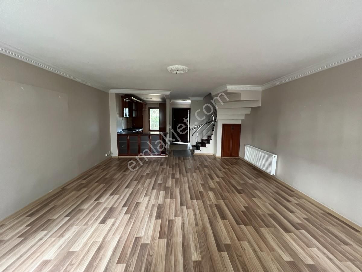 Küçükçekmece Halkalı İstasyon Mah. 4+1 Satılık Tripleks Villa - Görsel 4