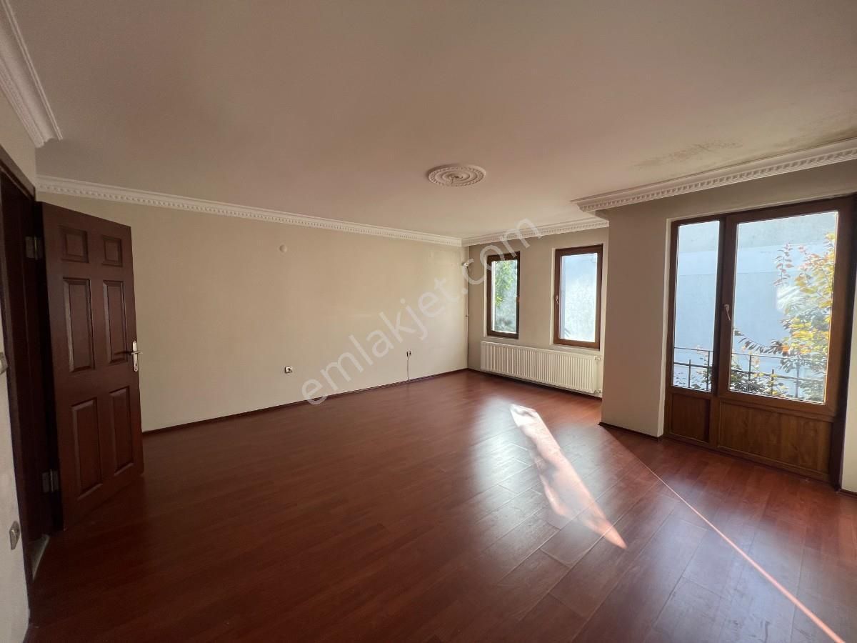 Küçükçekmece Halkalı İstasyon Mah. 4+1 Satılık Tripleks Villa - Görsel 16